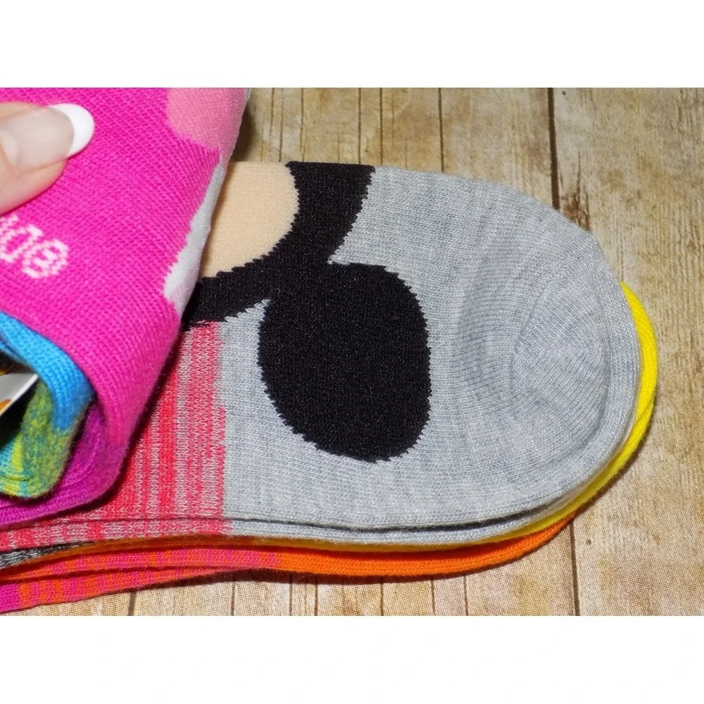 DISNEY TSUM TSUM 6 Pairs of Socks Fits Shoe Size 4-10 Stich Mickey Minnie NEW